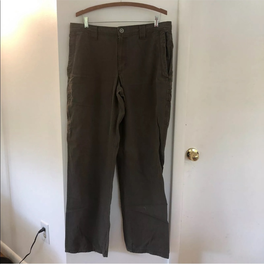 Columbia olive outdoor casual cotton pants 36x34